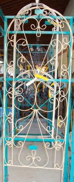 HEART TRELLIS
