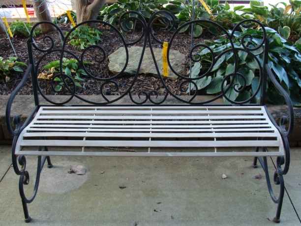EUROPEAN STYLE BENCH