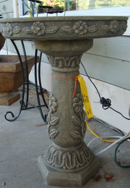 DAISY BIRD BATH-CONCRETE