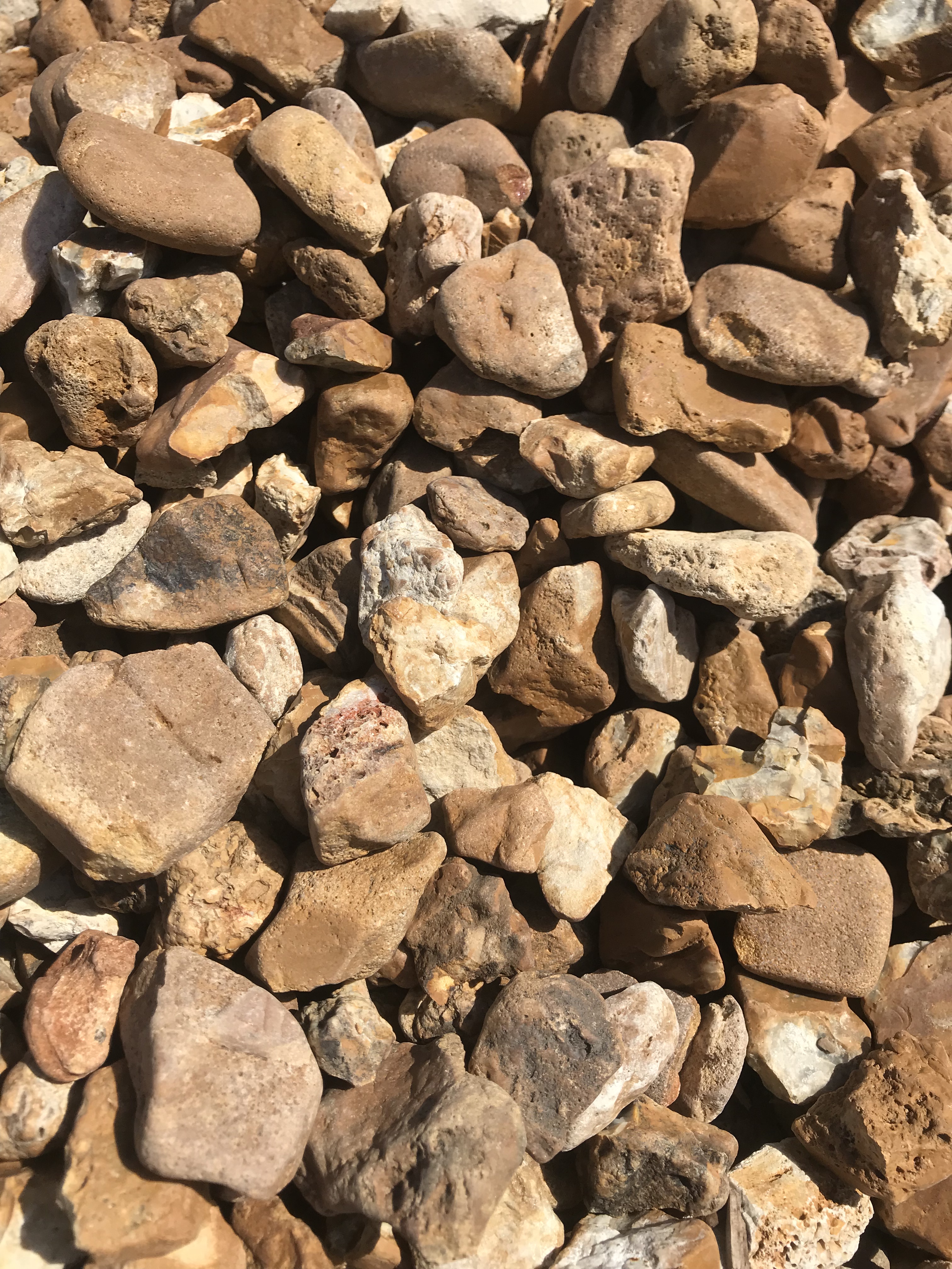 TAN B GRAVEL, CUBIC YARD(S)